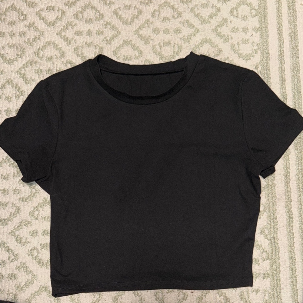 H&M Black Short Sleeve Crop Top